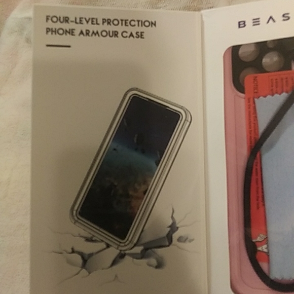 Phone case - Picture 2 of 5